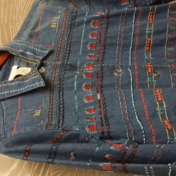 C.L.O.T.h.e.s denim 100% cotton beaded embroidery button up top - Picture 4 of 14